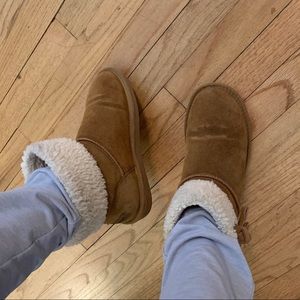 *Closet Clear Out* Minnetonka Mini Boots